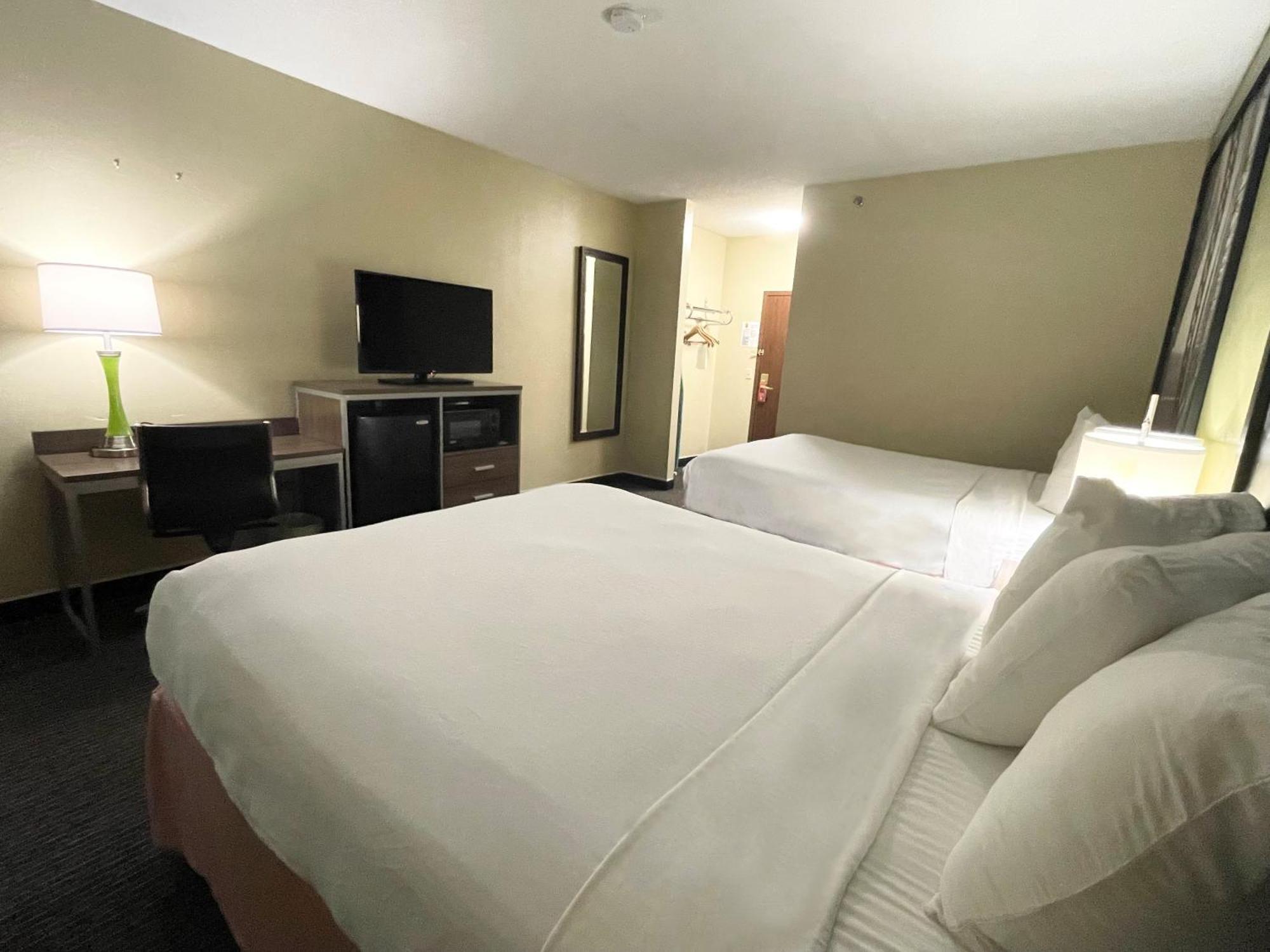 Hotel Super 8 By Wyndham St Charles Saint Charles Esterno foto